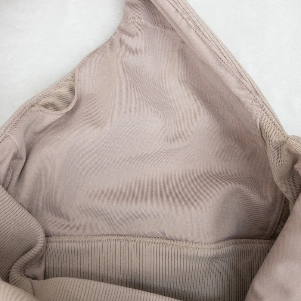 NO PADS Alo Yoga Sports Bra Womens Medium Taupe Ribbed Cross Activewear Emulate